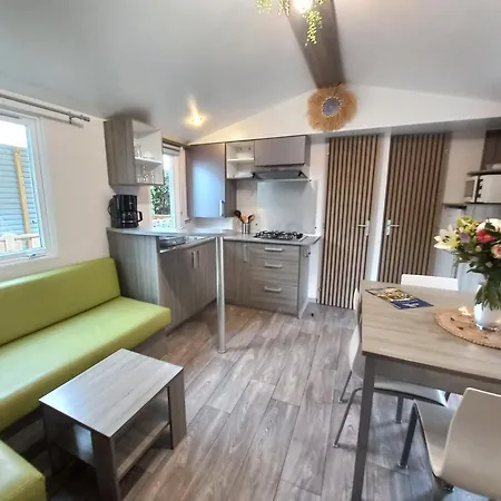 Kamp alanı Les Sablines Plage Bord De Mer Vendres